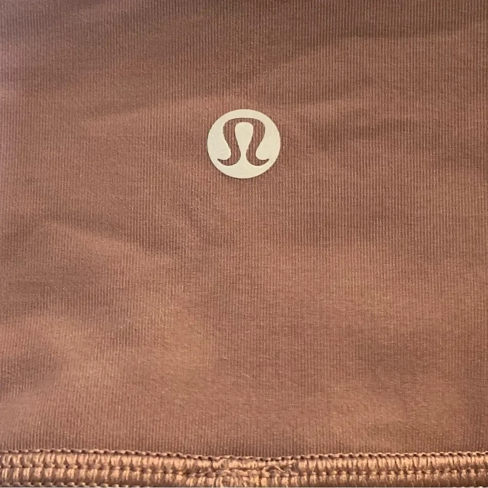 Lululemon Mesh In Motion Crop *23